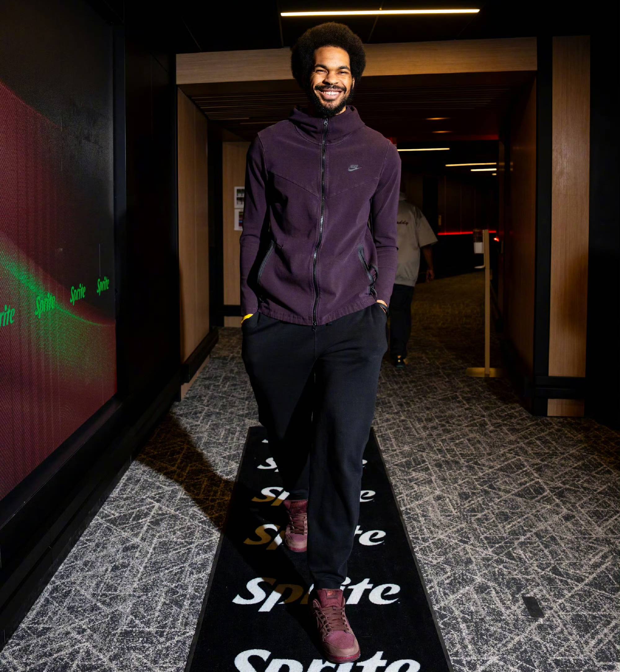 哈登新星回归赛场表现惊艳，皇家马德里未来可期！的简单介绍